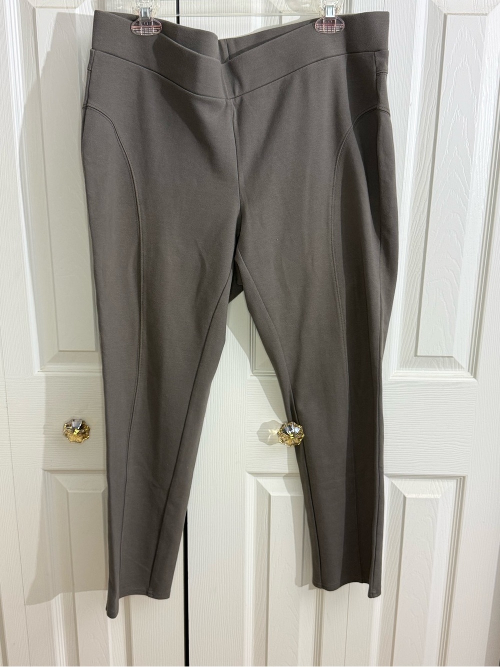 Lane Bryant Ponte Ankle Pants in Charcoal Gray